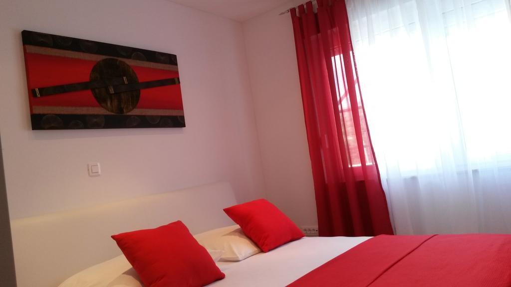 Apartments Marjan Podstrana Habitación foto